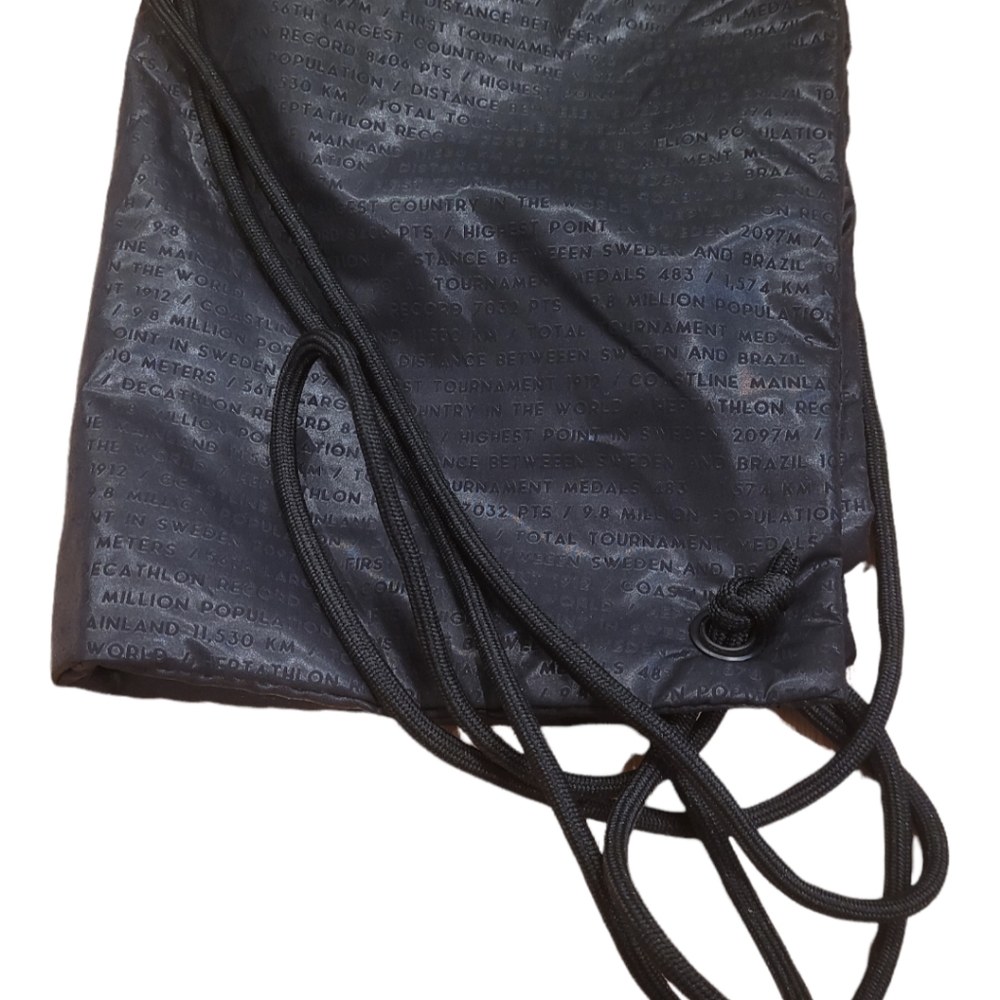 H&M Unisex Drawstring Backpack - Picture 10 of 11